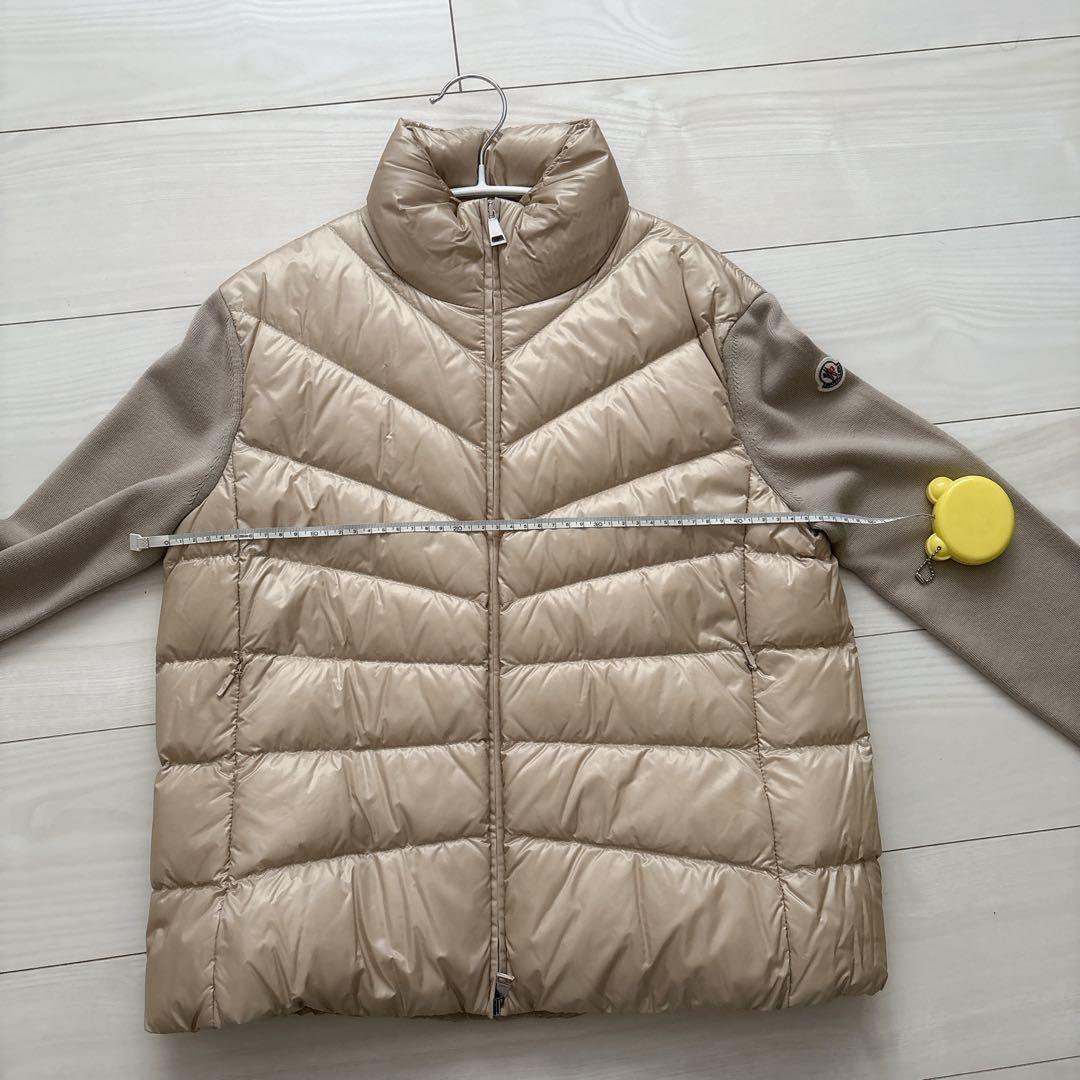 モンクレール ベージュ ダウンジャケット　ダウンカーディガン