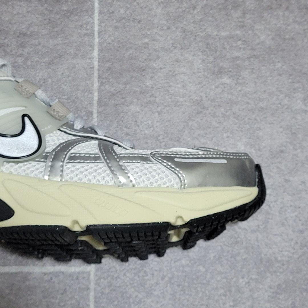 ★Lena様 ナイキ V2K RUN 1.7万 スニーカー シルバー