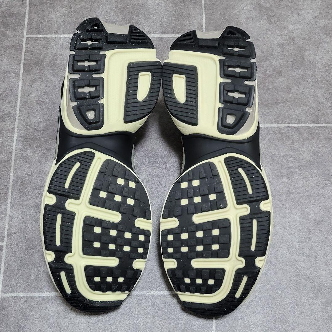 ★Lena様 ナイキ V2K RUN 1.7万 スニーカー シルバー