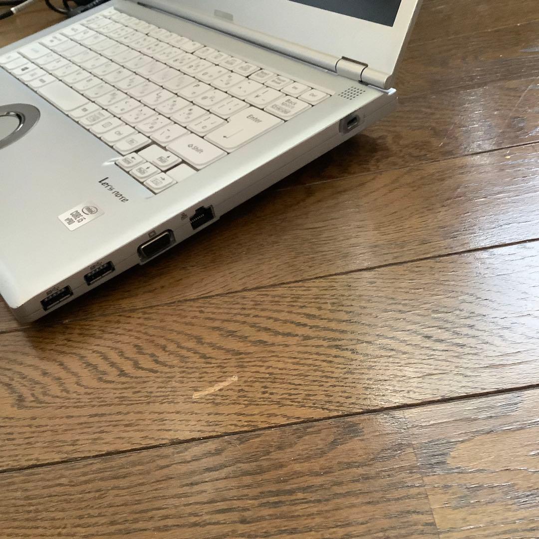 Panasonic Let’s note.