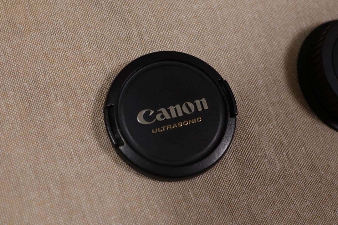 キャノン単焦点レンズCanon EF28mm F1.8 USM