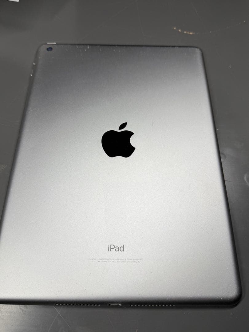 【お得！】iPad 第6世代　Wi-Fiモデル