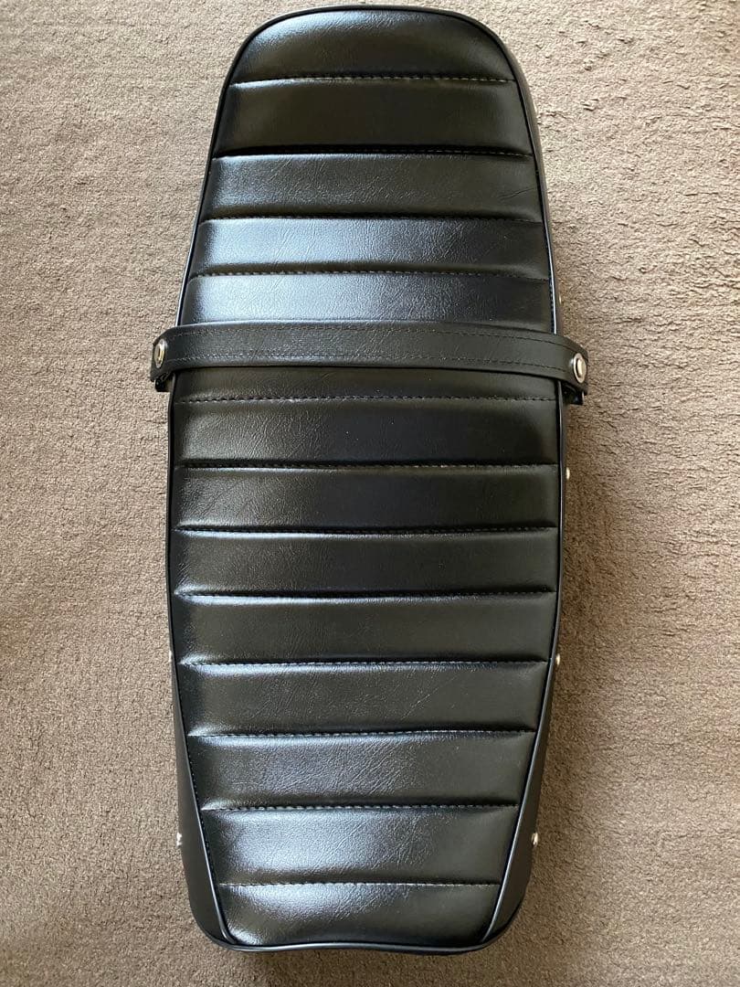 cb400sf タックロールシート nc39 nc42 高級革　高密度ウレタン