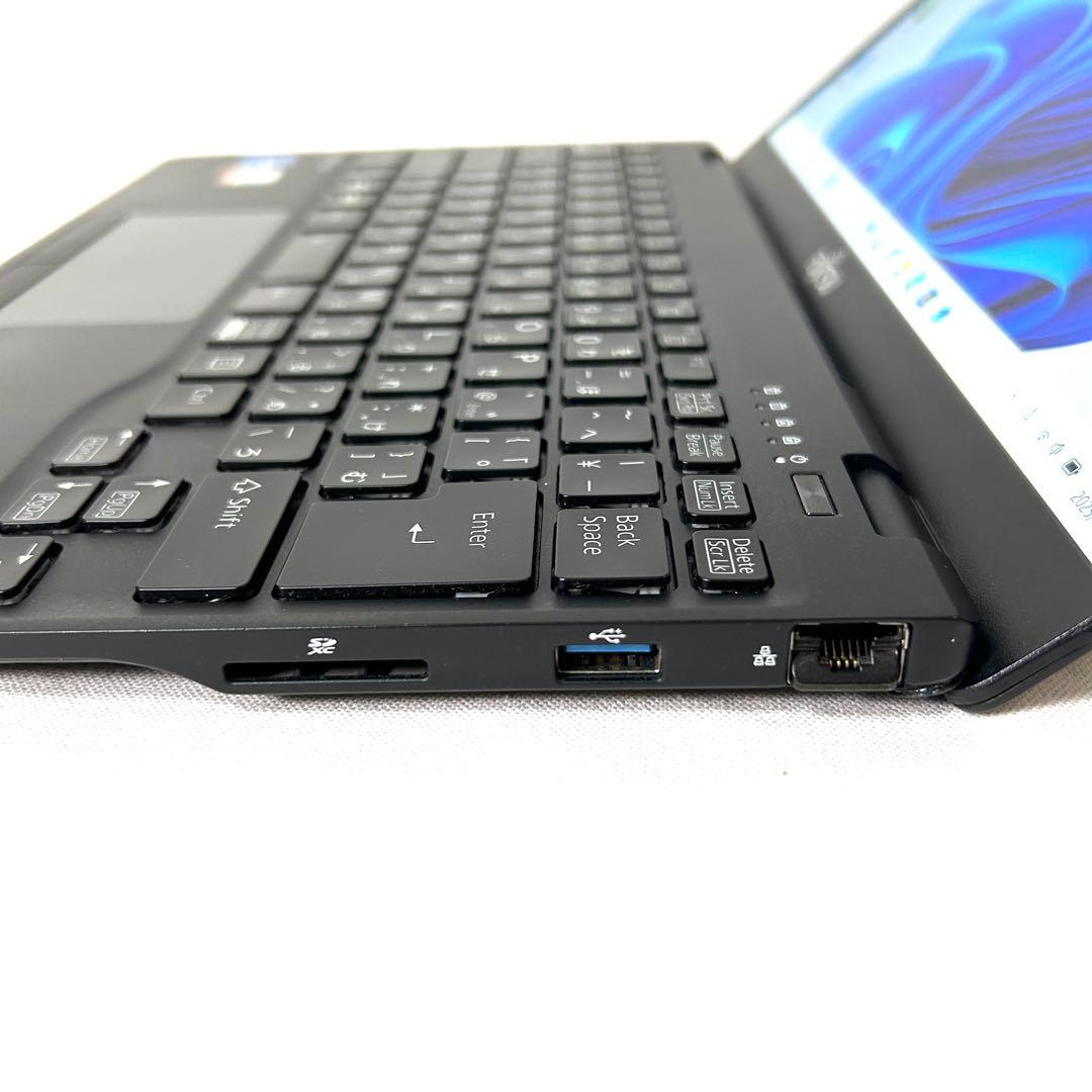 Fujitsu LIFEBOOK U9311/F Office 第11世代 軽量