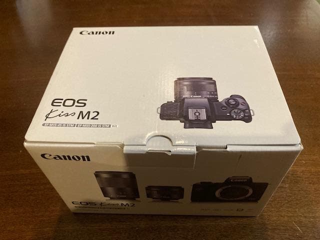 Canon EOS Kiss M2　ダブルズーム 新品