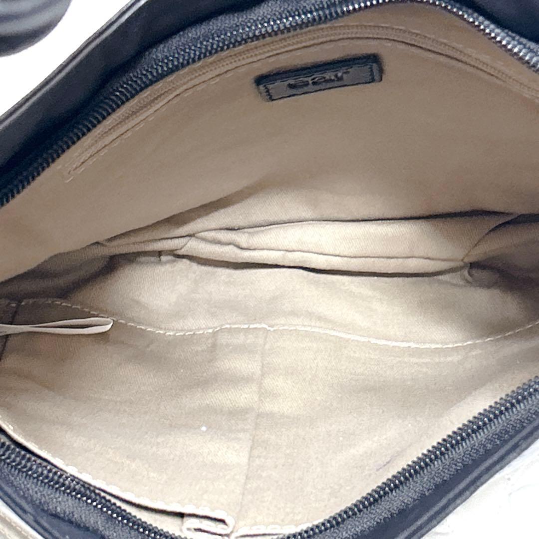 極美品❤︎イアパピヨネ レザー 結び目ハンドル ワンショルダーバッグ ブラック 革