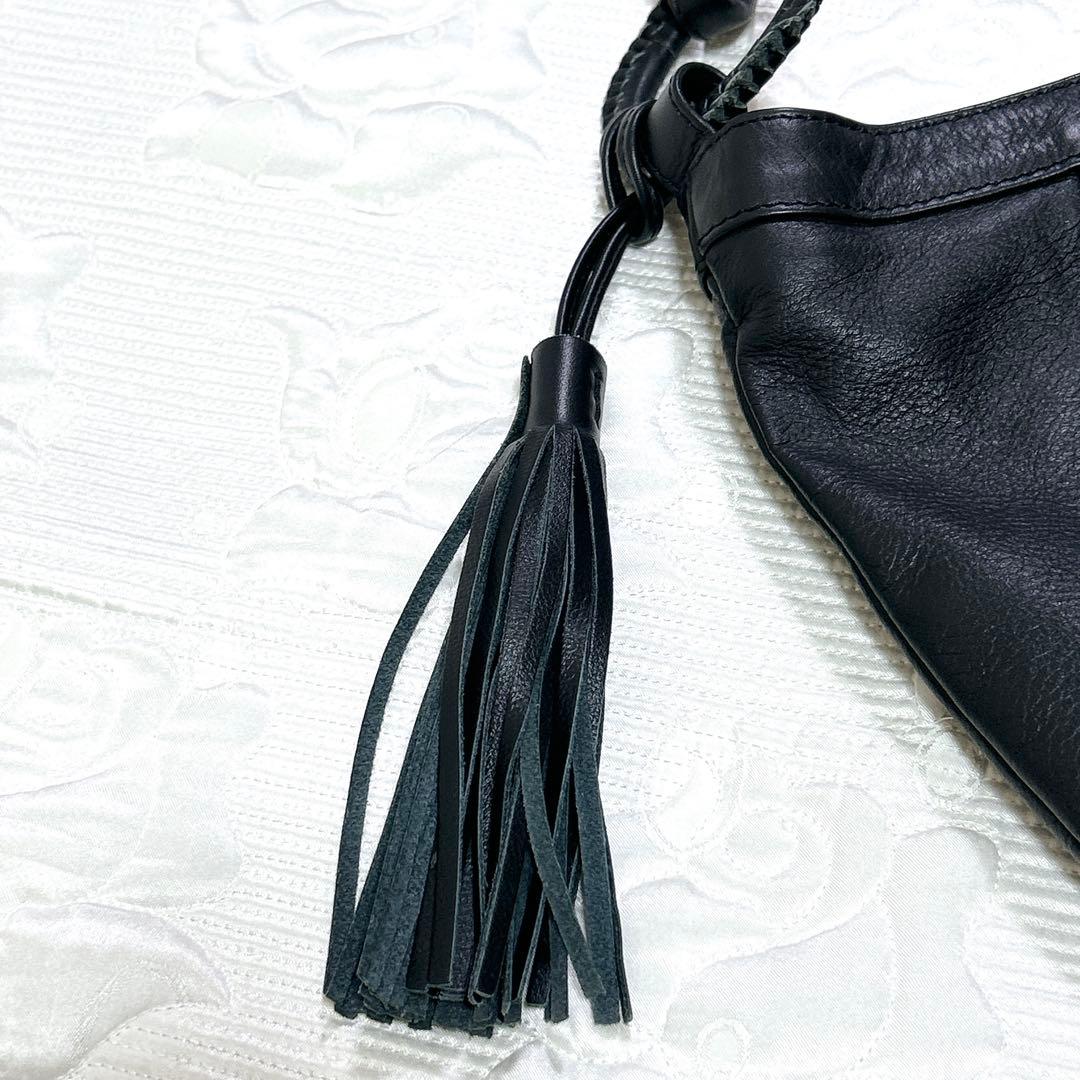 極美品❤︎イアパピヨネ レザー 結び目ハンドル ワンショルダーバッグ ブラック 革