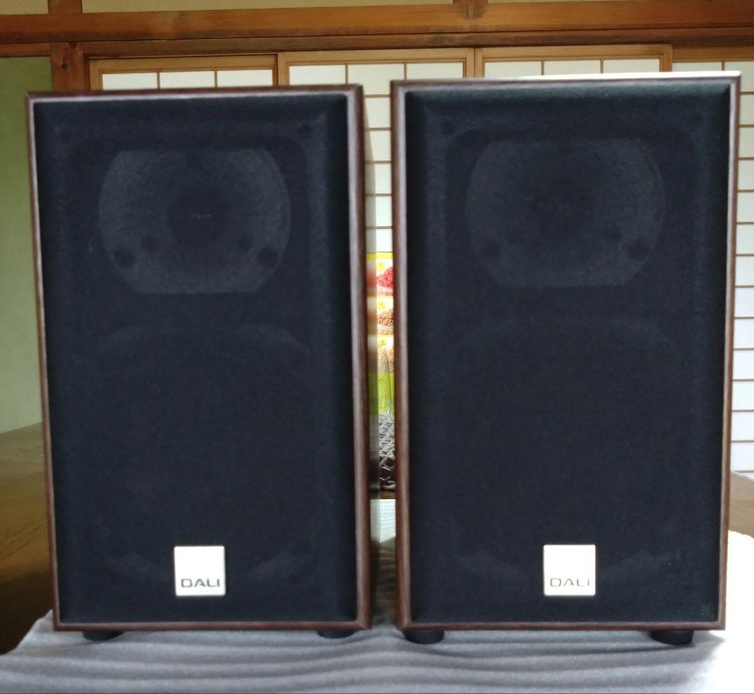 美品　完動品　DALI SPEKTOR1 ウォールナット　スピーカー