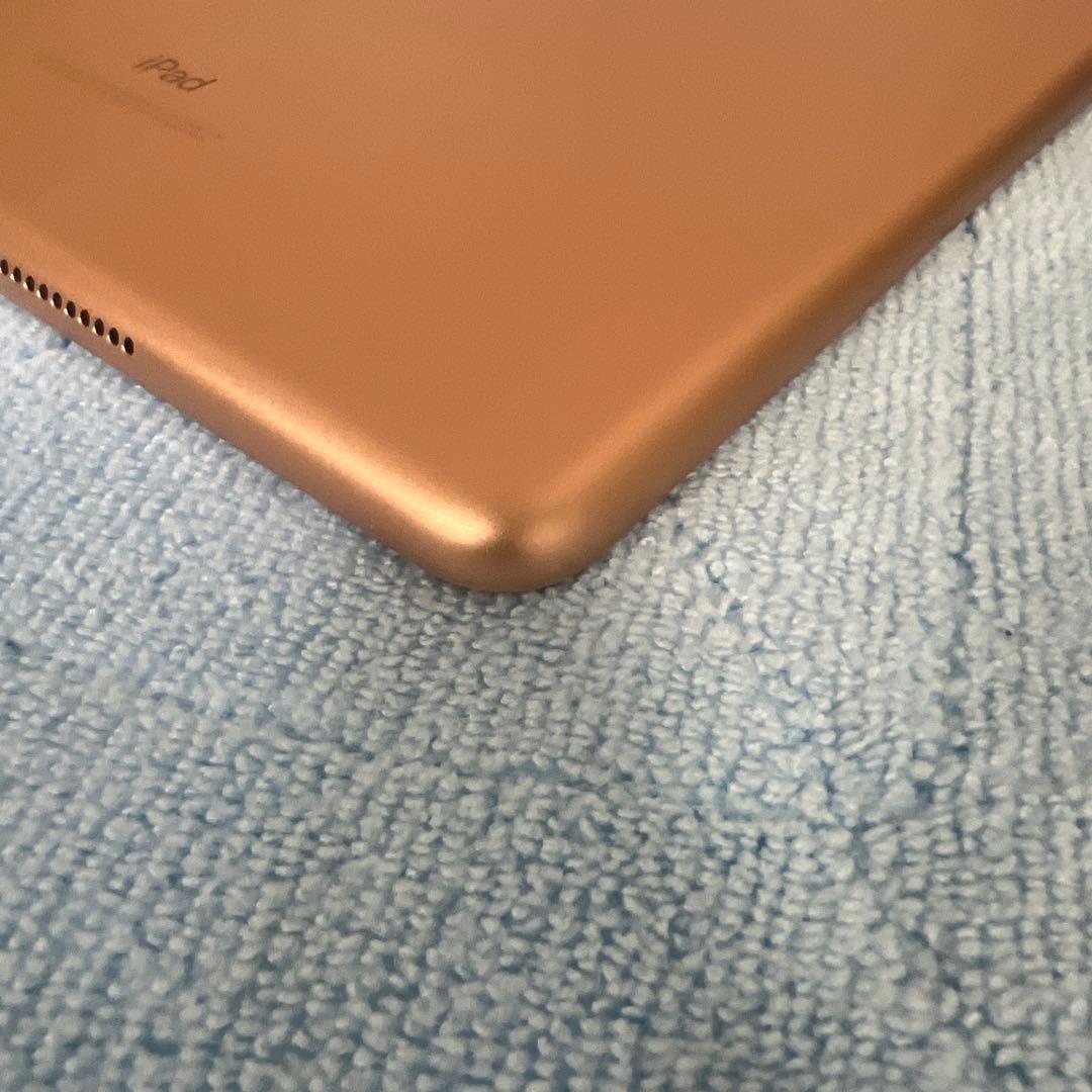 Apple iPad (第6世代) ゴールド 32GB