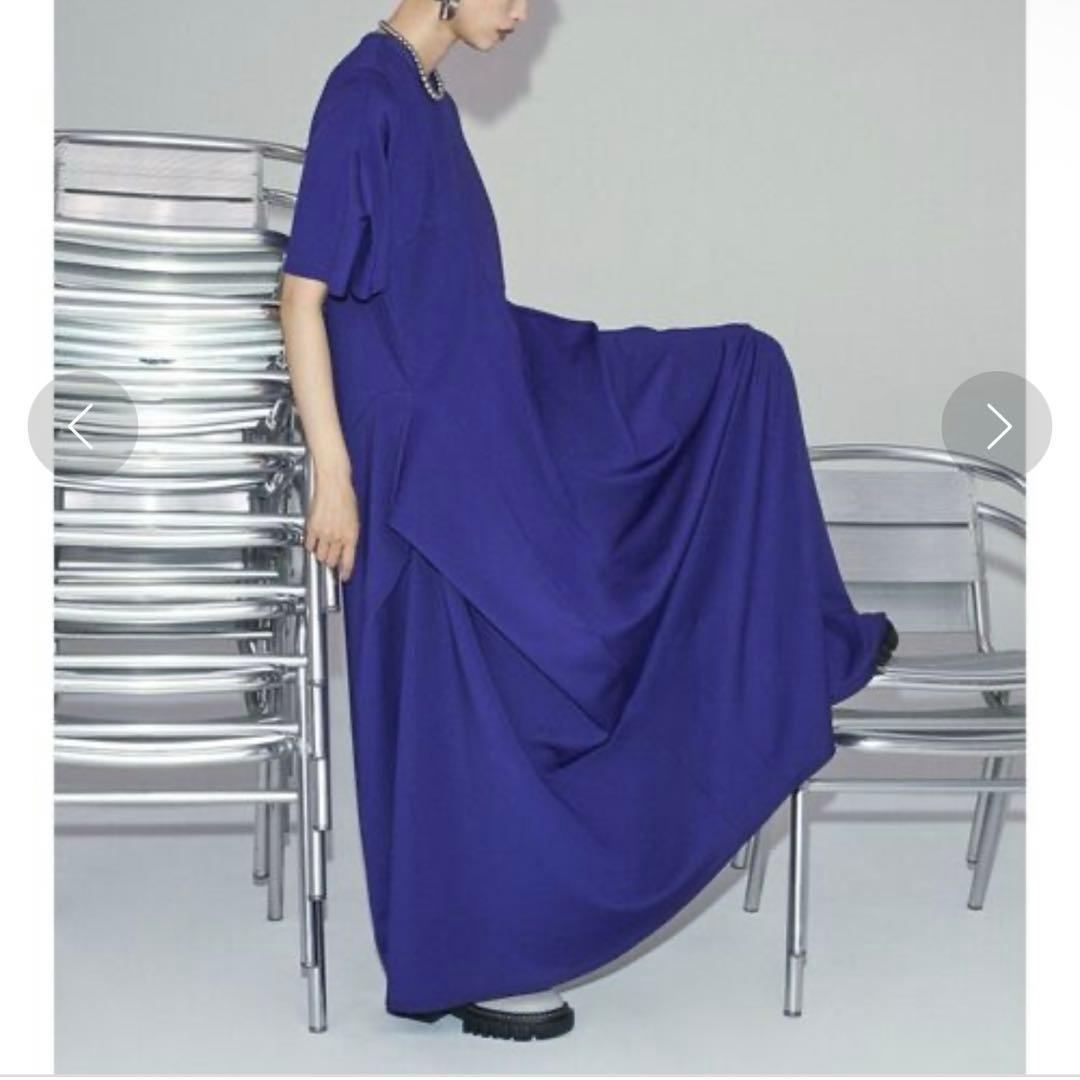 【新品未使用】un3d トライアングルタックワンピース　38