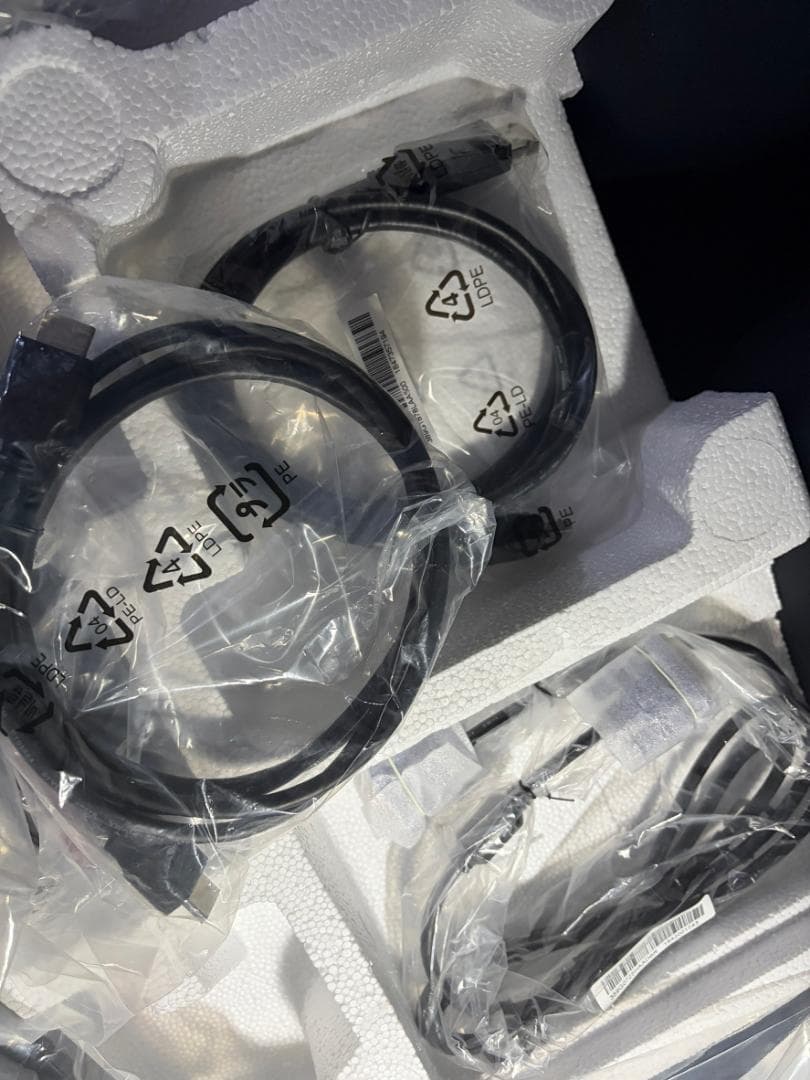 田中志音 AOC ゲーミング モニター C24G1