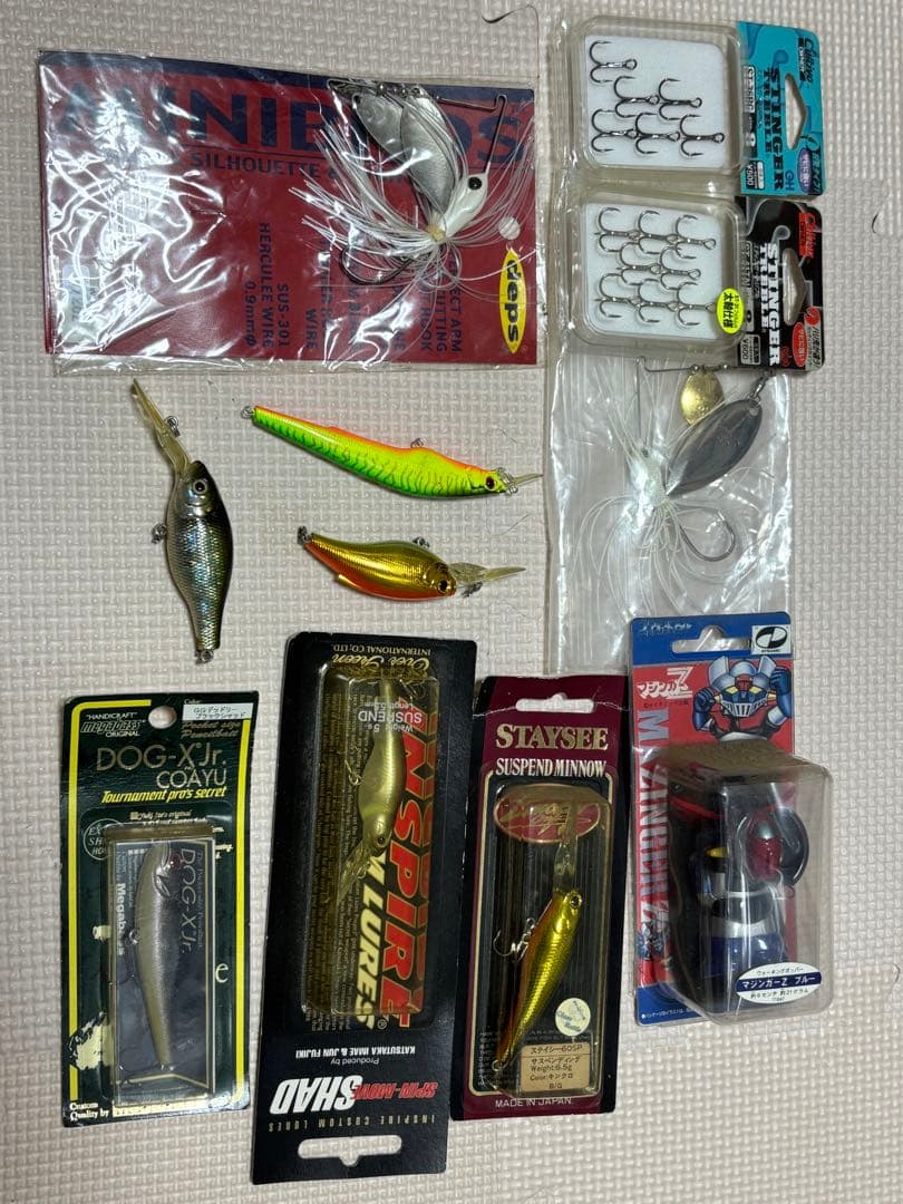 ブラックバスルアー他一式　リュック付き