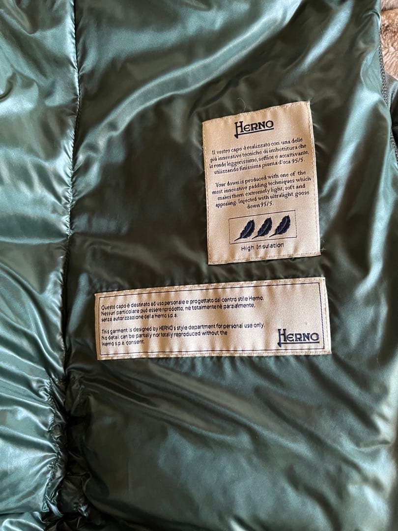極美品　Herno ダウンコート