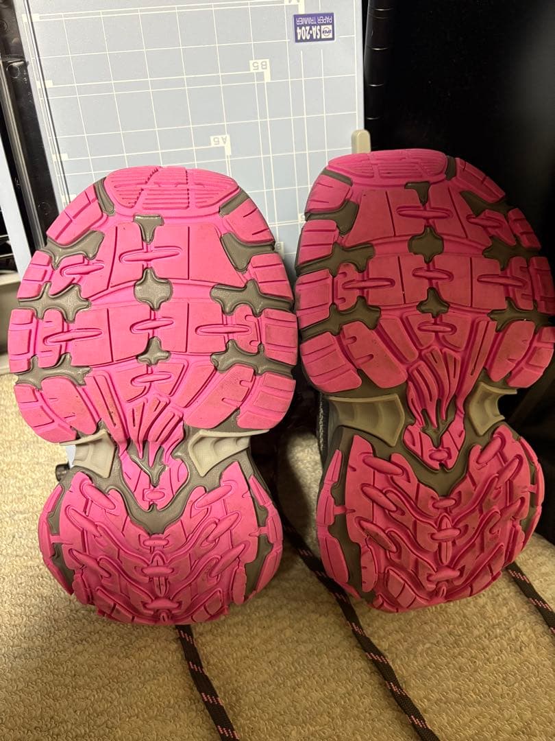 バレンシアガ　10xl グレーピンク　42