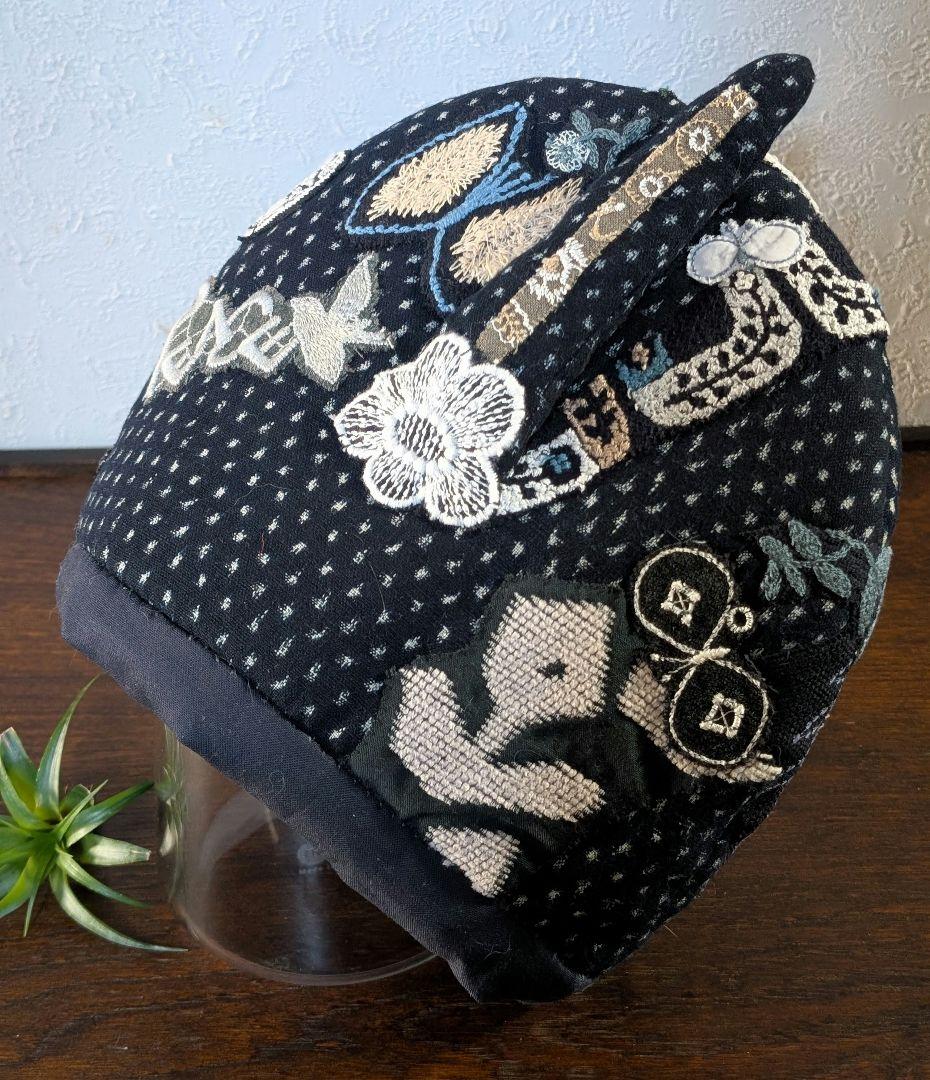 狙われて嬉しい・仔猫ポットコジー《雪ん子・ゆきちゃん》古布　藍染　ミナペルホネン