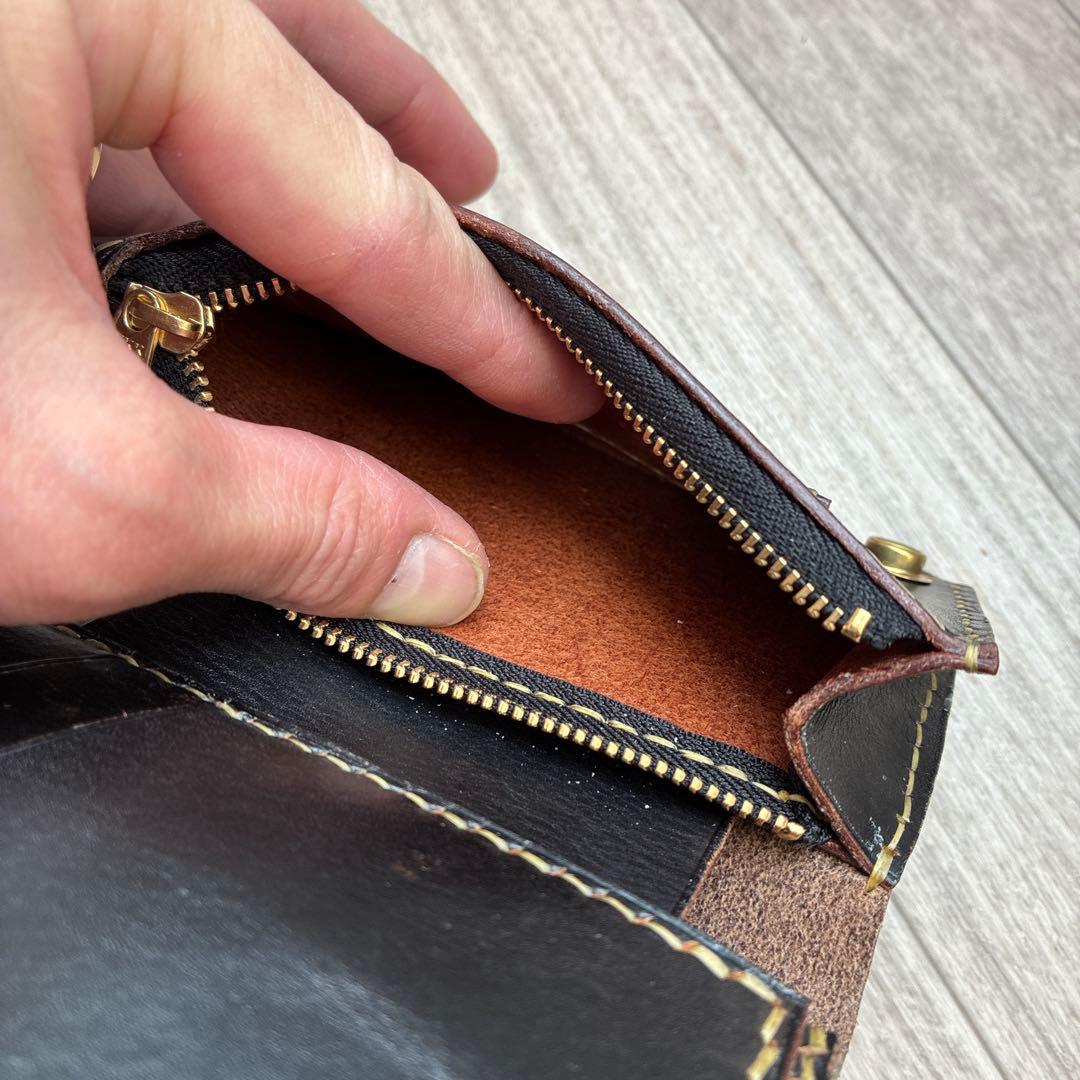 【茶芯ブラック】　クロムエクセル　ミドルトラッカーウォレット　真鍮