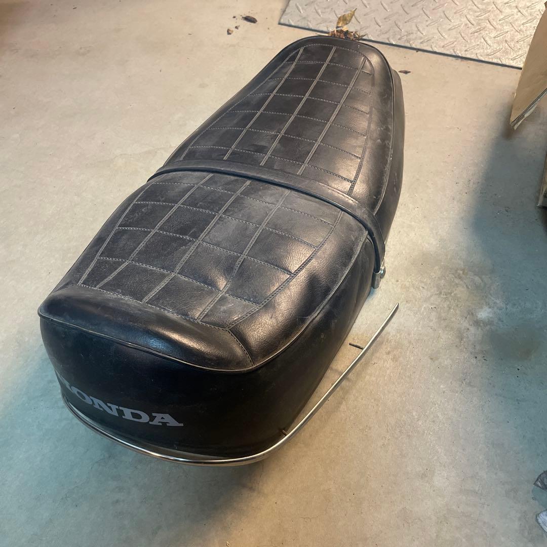 CB750　HONDA バイクシート 黒 キルティングデザイン