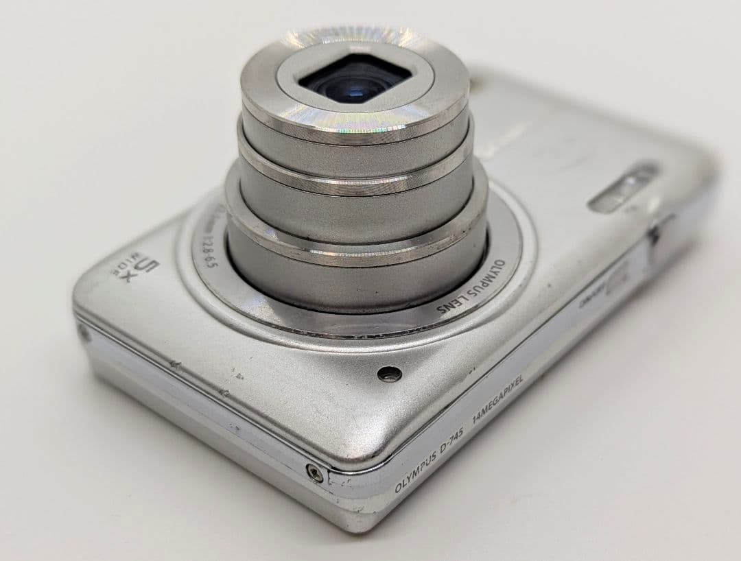 OLYMPUS D-745 オリンパス デジタルカメラ 14MP動作品