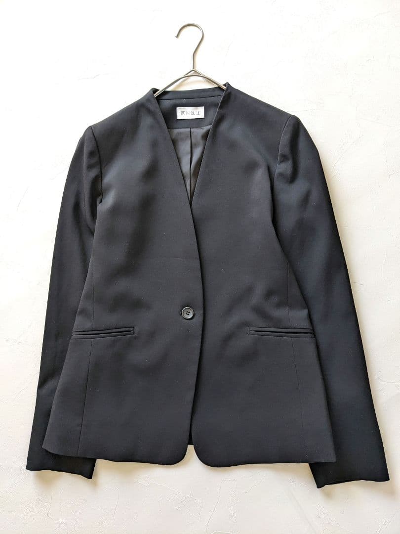 ★ご成約のお品物★　プラステ　パンツスーツ　黒М