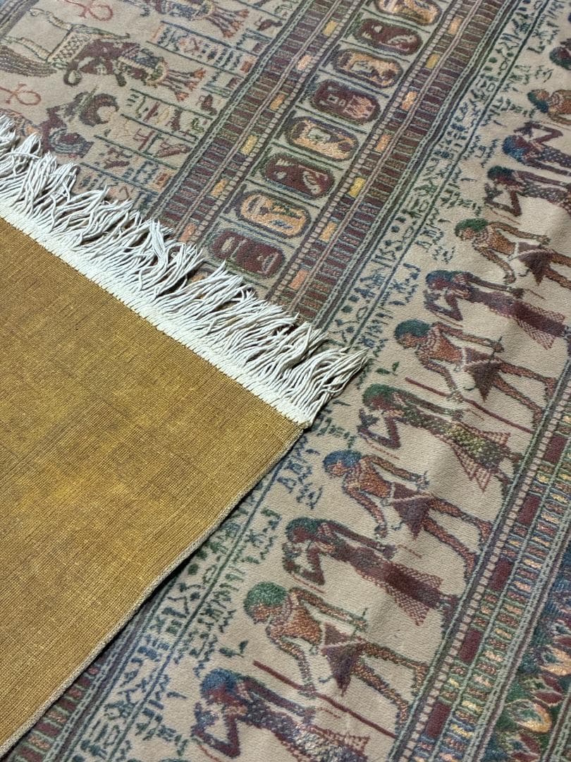 ✦エジプシャンラグ✦ 193cm×184cm　壁画ラグ 古代エジプト 大判ラグ