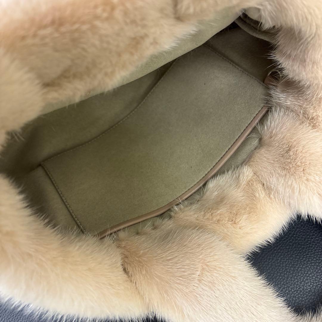 フォクシー　ミンクハンドバッグ　ピンクベージュ