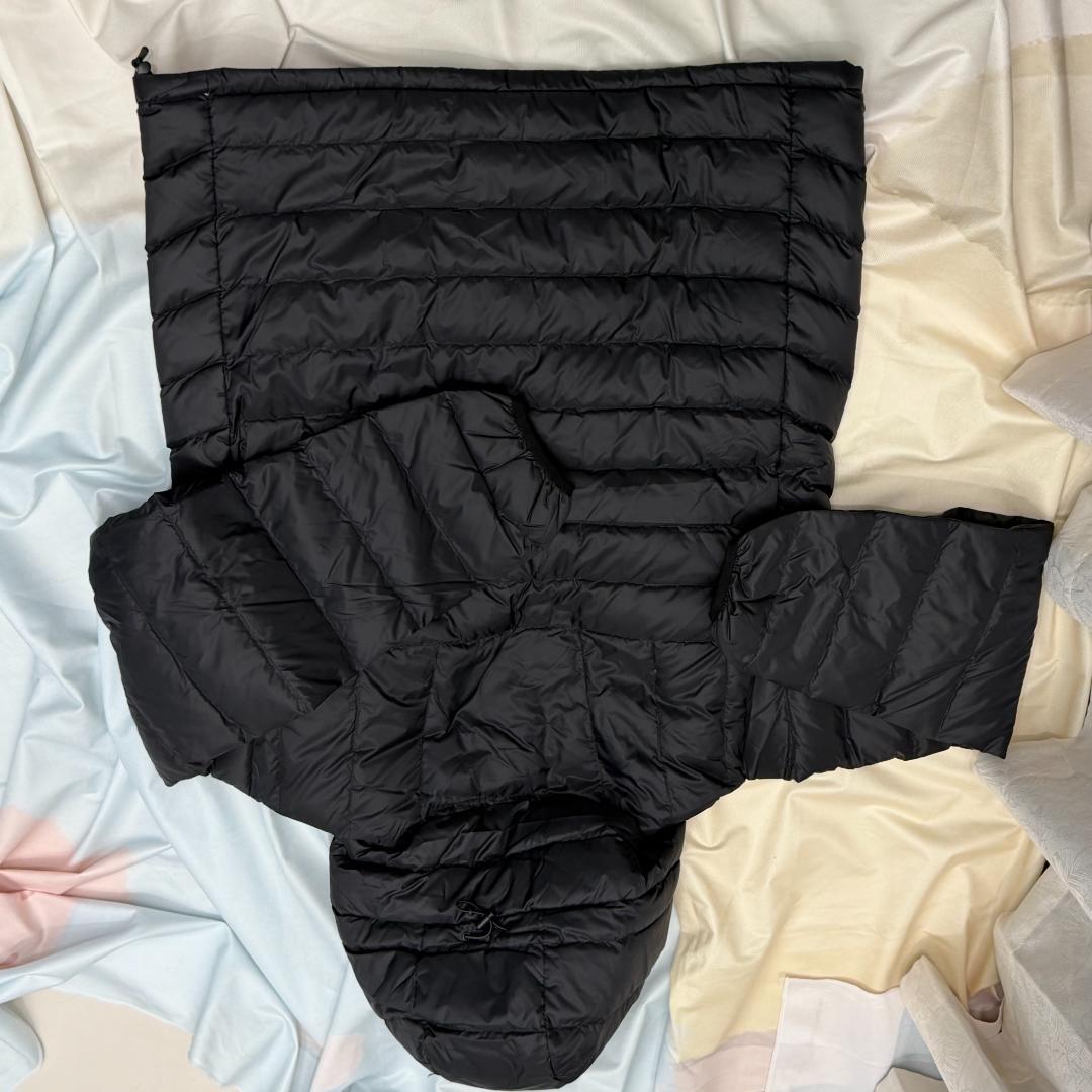 マイクロダウン 黒ジャケット