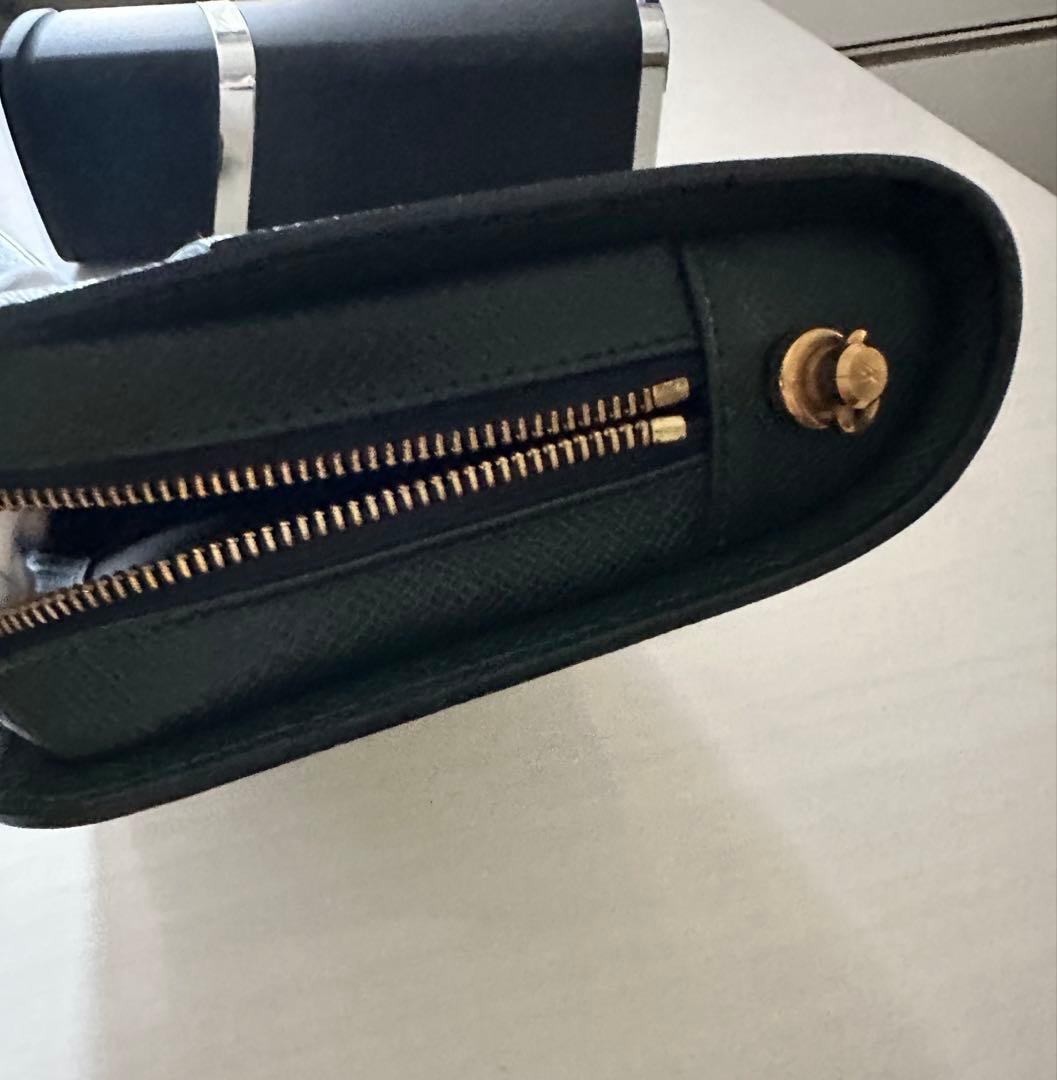 Louis Vuitton ダークグリーン レザー 長財布