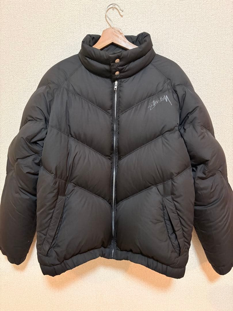 stussy ダウンジャケット　 ブラック　サイズＬ