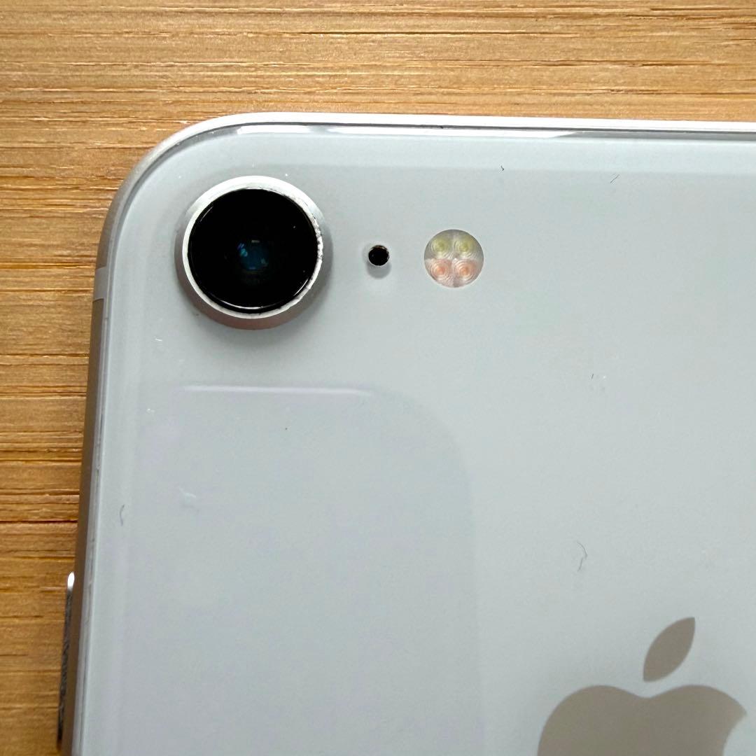 iPhone 8 64GB ホワイト シルバー バッテリー73%