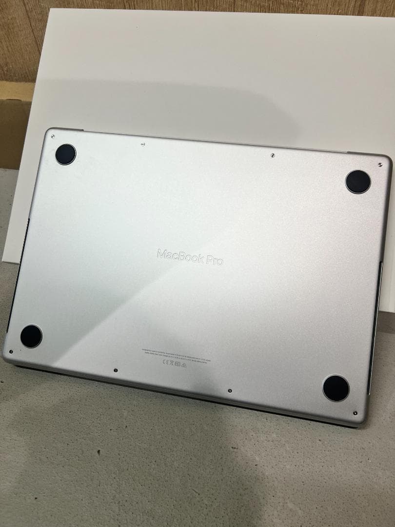 MacBook本体 MacBook Pro (14inch/2021) M1Pro 16GB/1TB