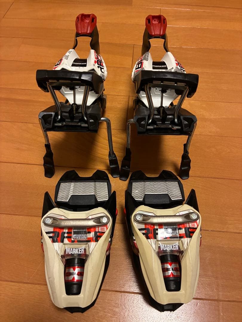 Marker Race 18 ビンディング ホワイト/レッド