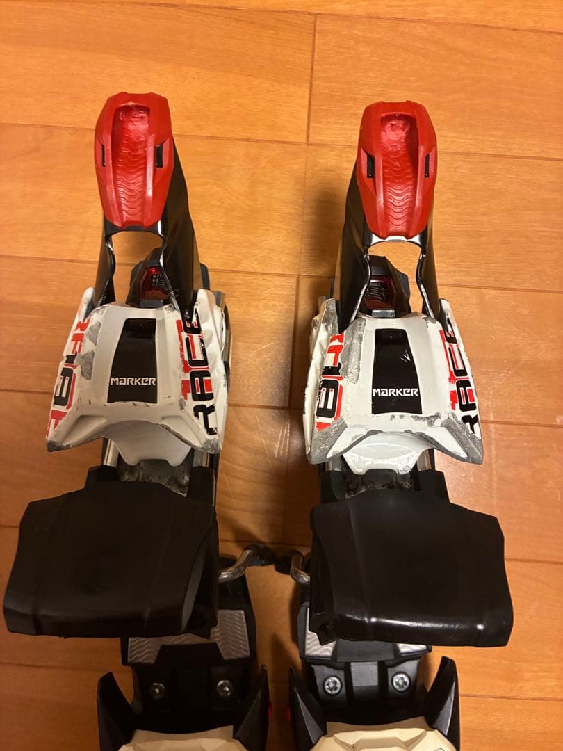 Marker Race 18 ビンディング ホワイト/レッド