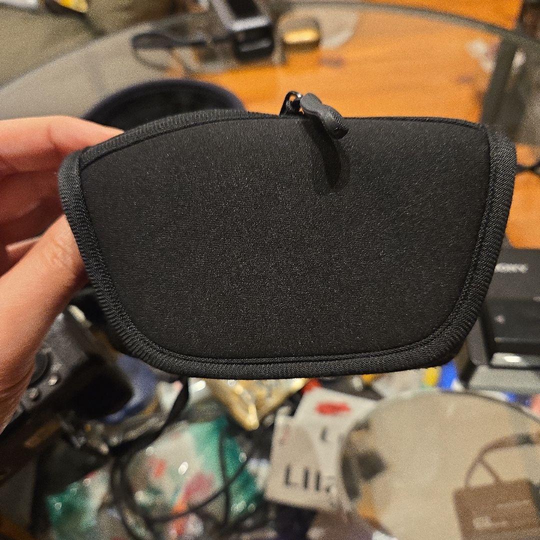 (良品) ILCE-9M2 α9Ⅱボディ 斜め掛けストラップ&カメラカバー付