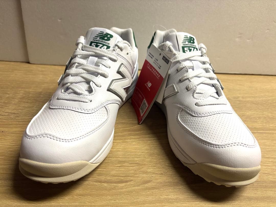 未使用 24cm 2Eニューバランスゴルフシューズ UGS574J3ホワイト