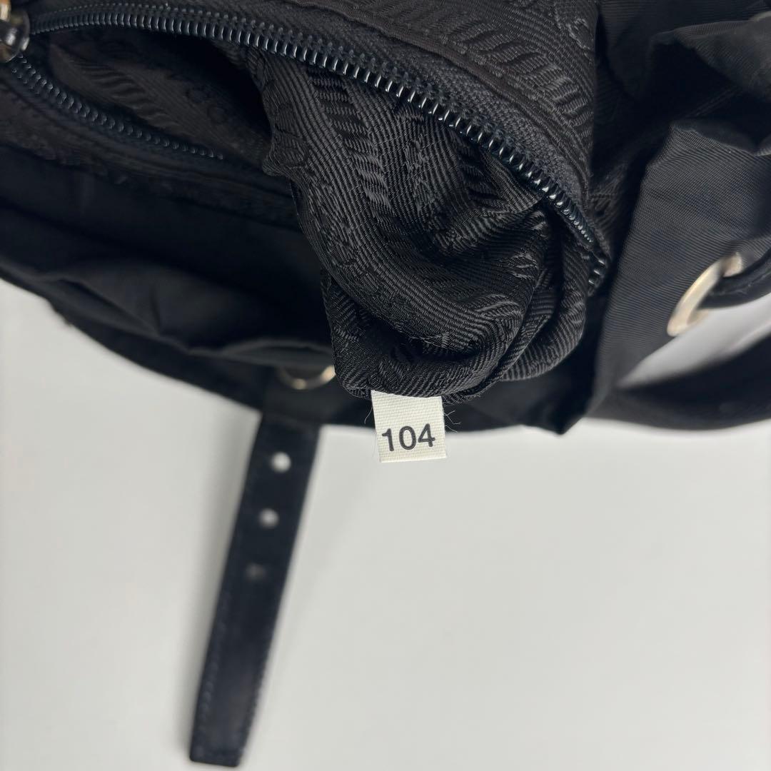 美品 プラダ リュック 巾着 三角ロゴプレート ナイロン レザー ブラック