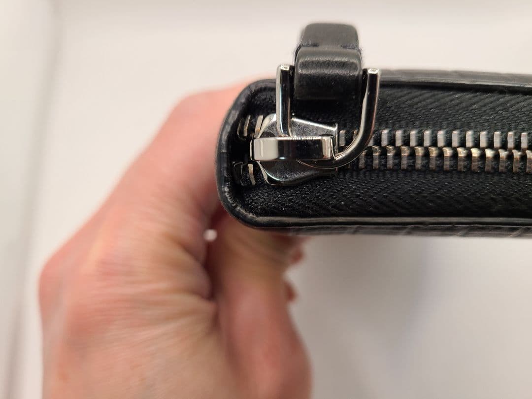 GIORGIO ARMANI　ジョルジオ・アルマーニ　長財布