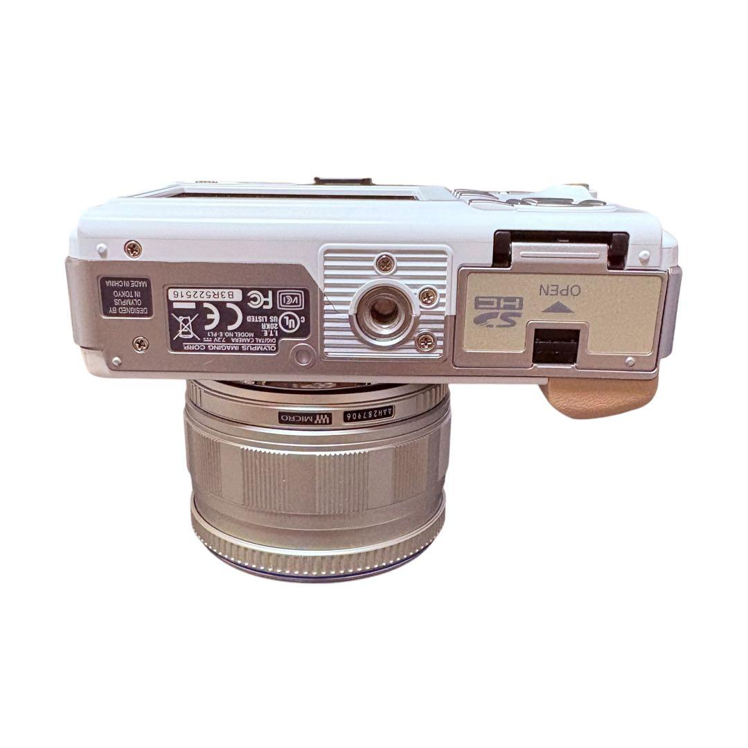 美品　付属品充実 OLYMPUS PEN E-PL1　ミラーレスカメラ　白
