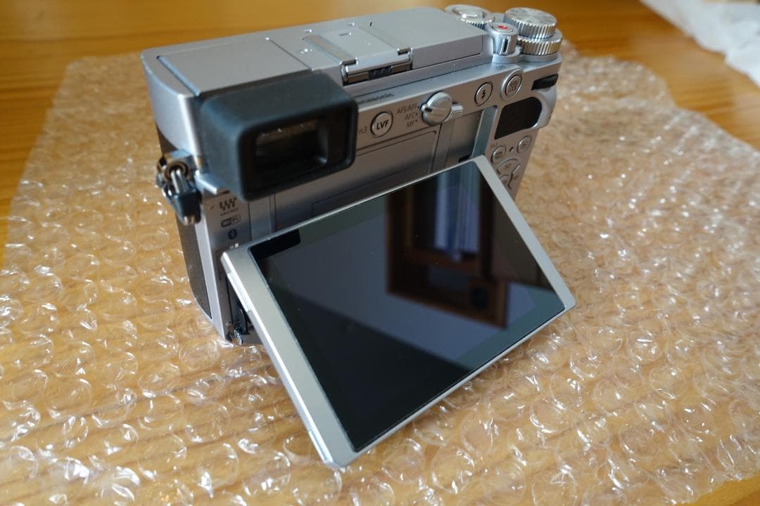 Panasonic LUMIX DC-GX7MK3シルバー【ショット数172】