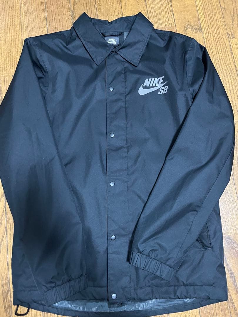 NIKE SB ブラックコート Sサイズ　コーチジャケット