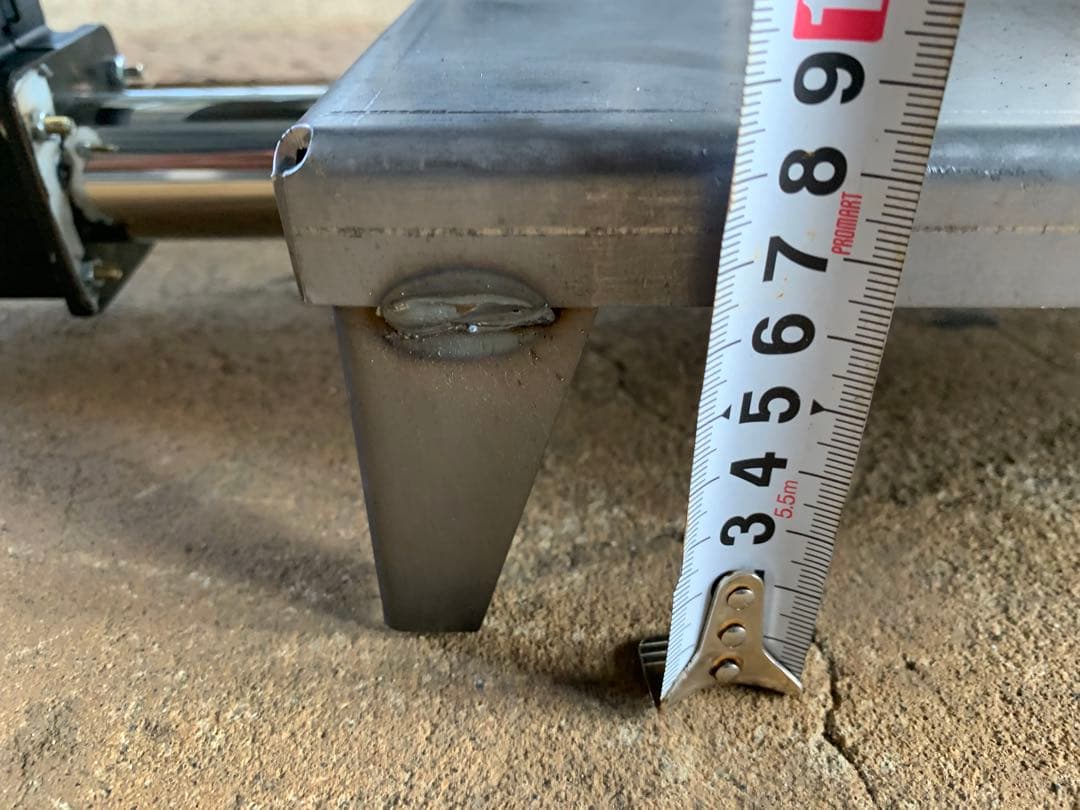 廃油ストーブ 煙突アダプタ付き80mm、100mm煙突使えます。オイルタンク