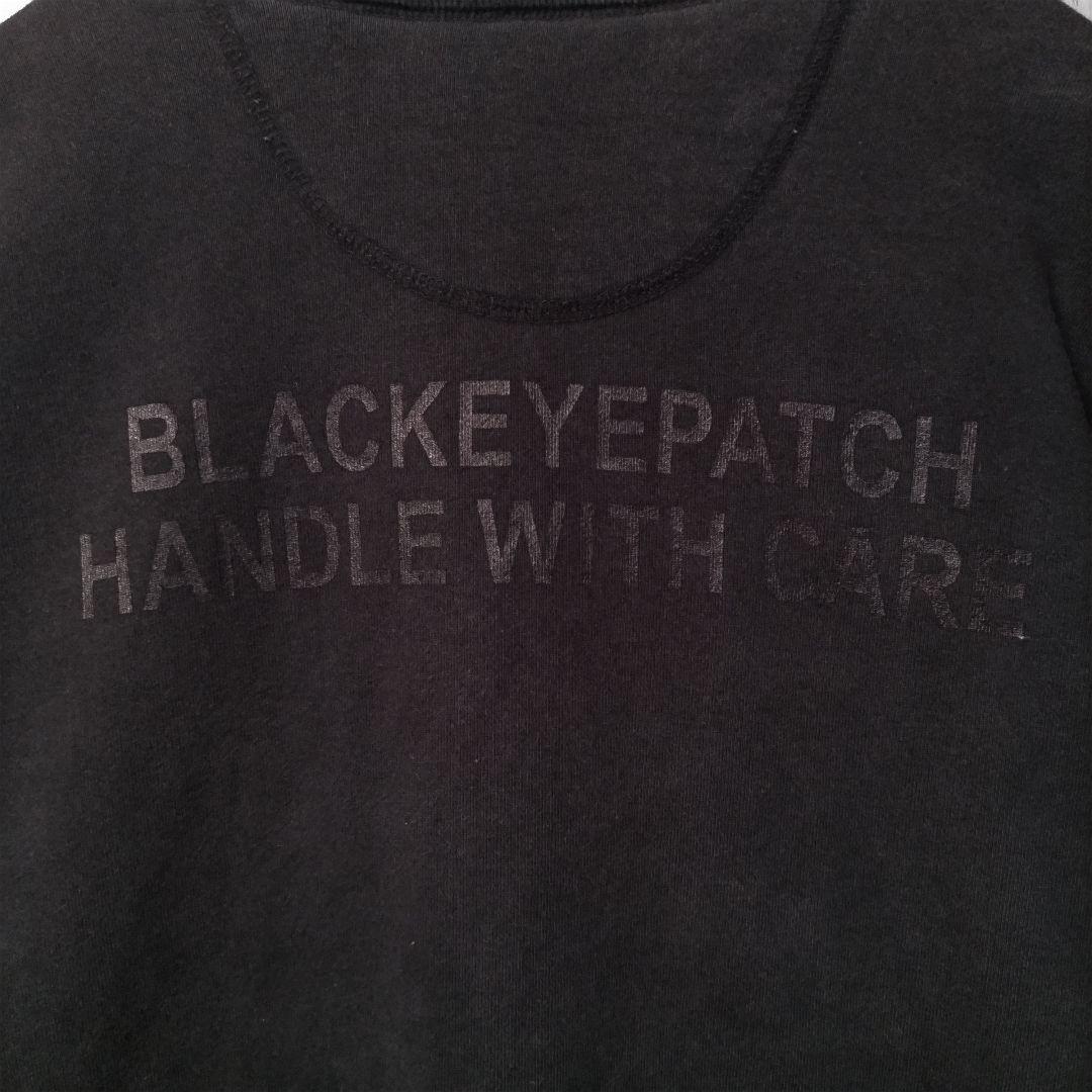 j66【人気Lサイズ】ブラックアイパッチ　刺繍ロゴ　スウェット　入手困難
