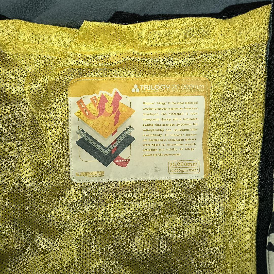 スノボウェア 迷彩ジャケットとパンツセット