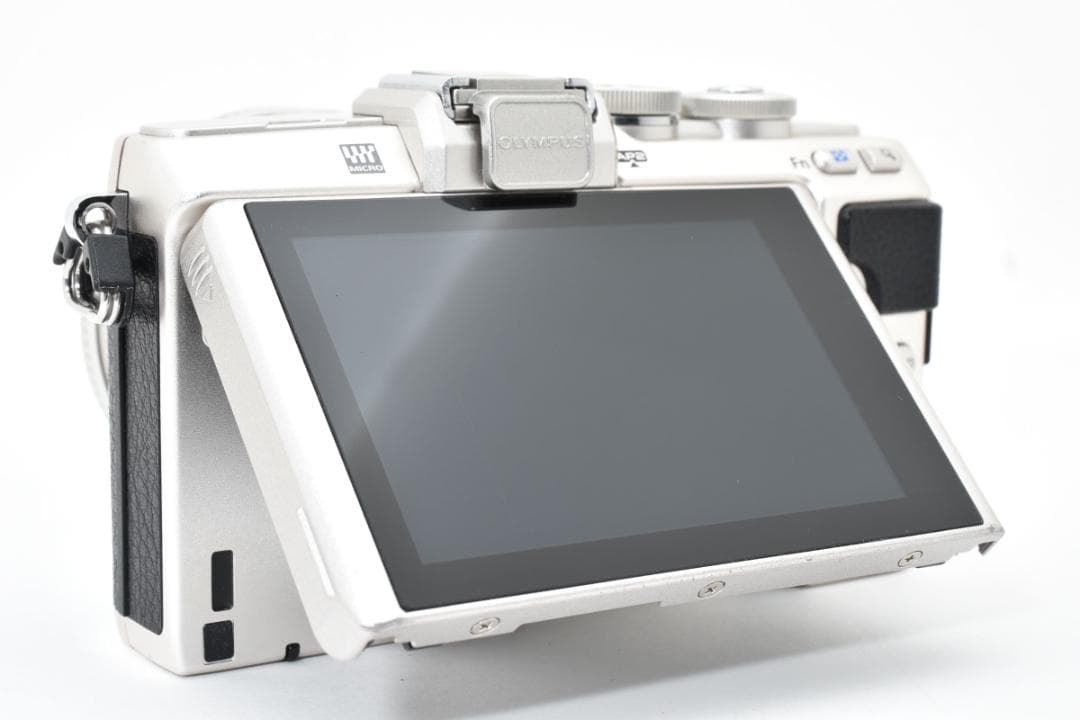 ★Wi-Fi対応★ OLYMPUS PEN E-PL7 レンズキット