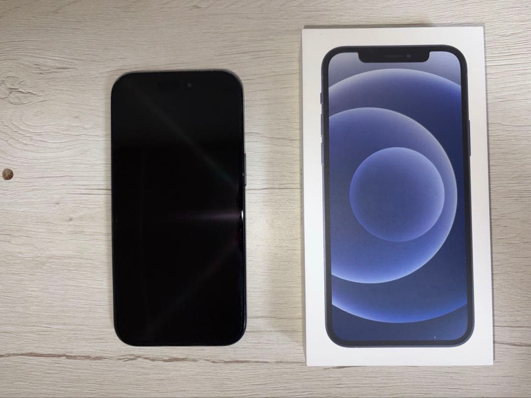 Apple iPhone 15 128GB ブラック　SIMフリー端末　要説明欄