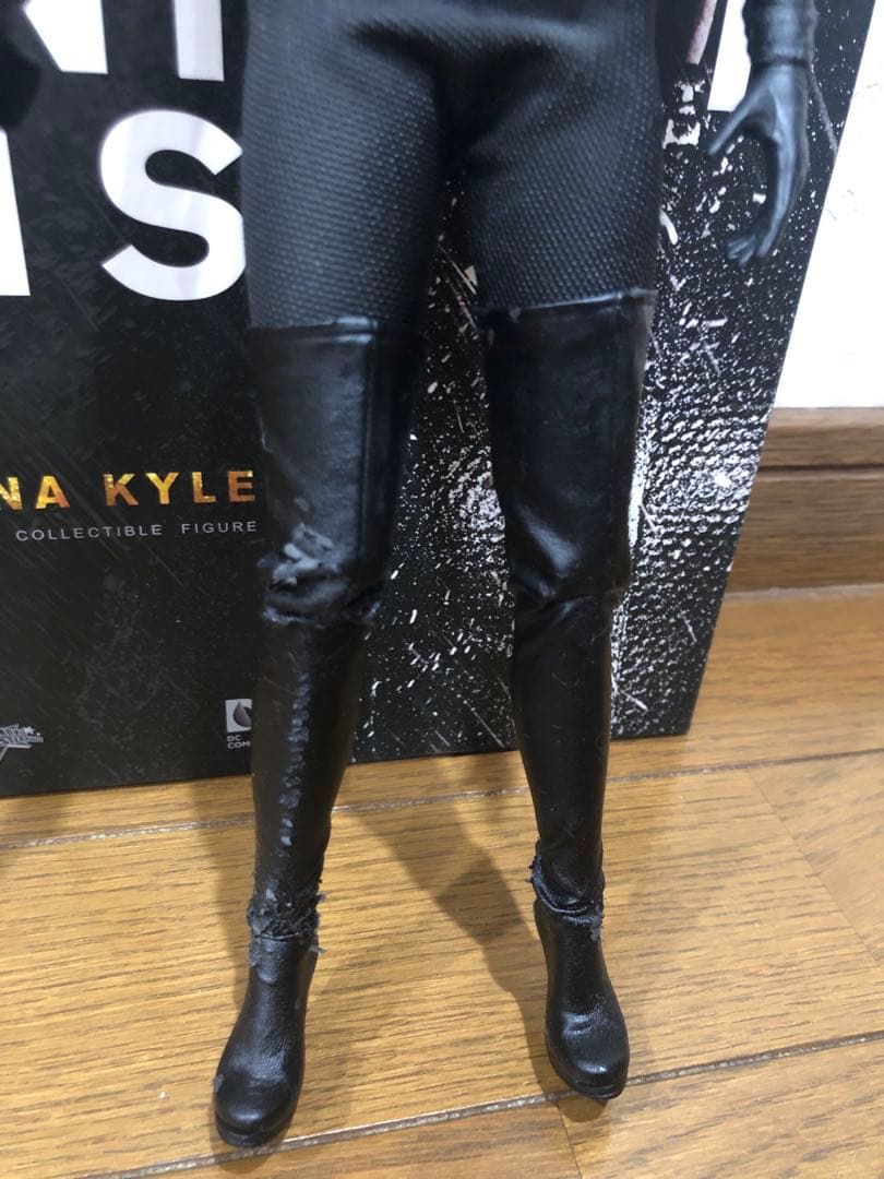 ホットトイズ キャットウーマン セリーナ・カイル　ダークナイトライジング