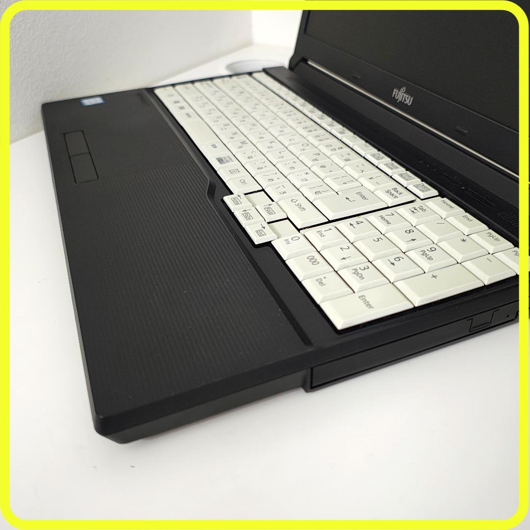 新品SSD256GB⭐️windows11　ノートパソコン　office　776