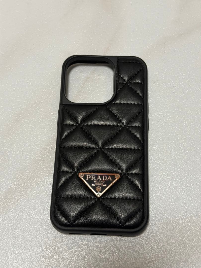 iPhone15pro PRADA ブラック レザー ケース