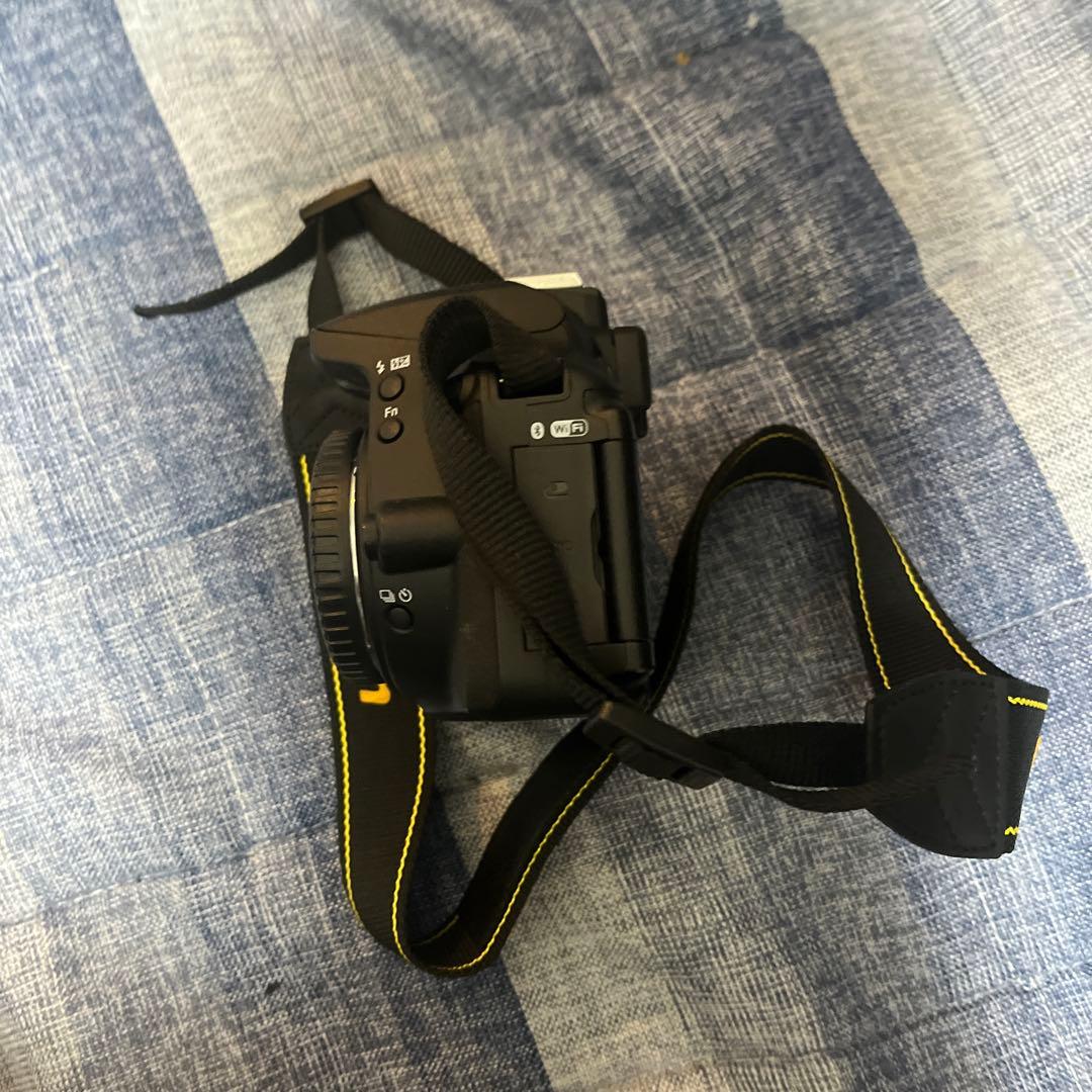 【カメラ】NikonD5600 本体&レンズ(18〜55mm,70〜300mm)