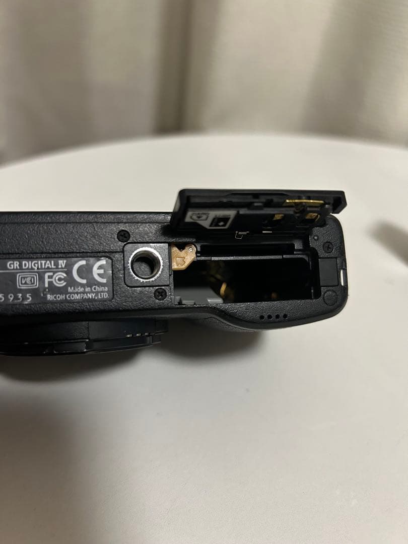 GR DIGITAL Ⅳ （HEADPORTER GR ストラップ付き）