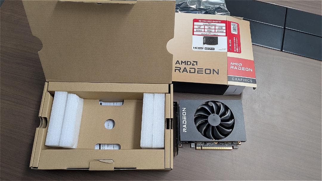 【ほぼ新品】玄人志向製グラフィックボード Radeon RX6500XT 4GB